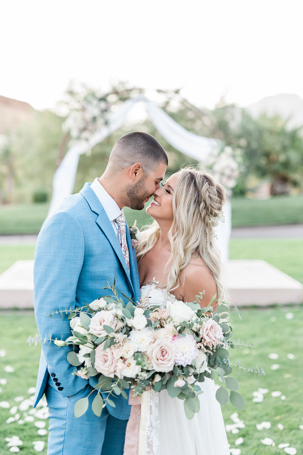 Red Rock Country Club Wedding | Kristen Marie Weddings + Portraits | Las Vegas Wedding Photographer